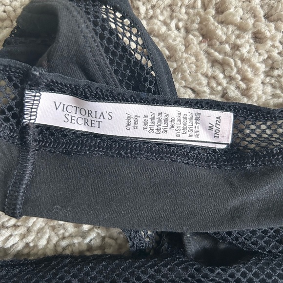 Set of 4 lightly used black cheeky underwear - Picture 6 of 6